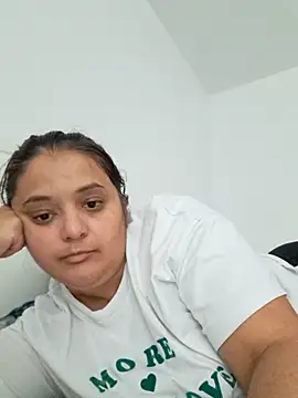 Snapshot of sarahhh1987 chatting on 11.09.25 sarahhh1987 online show from 11.09.25