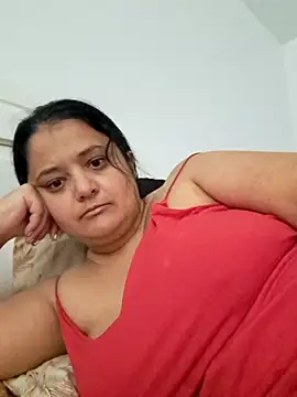 sarahhh1987 online show from 11.18.25