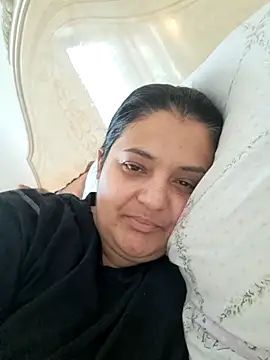 sarahhh1987 online show from 02.10.26