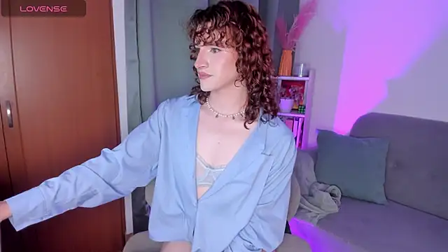 AnntoniaWood online show from 02.12.26