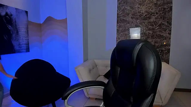 AliceHarper  online show from 10.23.25