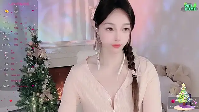 Snapshot of Kiss-18 chatting on 12.13.24 Kiss-18 online show from 12.13.24