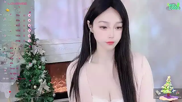 Snapshot of Kiss-18 chatting on 12.18.24 Kiss-18 online show from 12.18.24