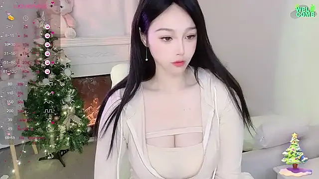 Snapshot of Kiss-18 chatting on 12.23.24 Kiss-18 online show from 12.23.24