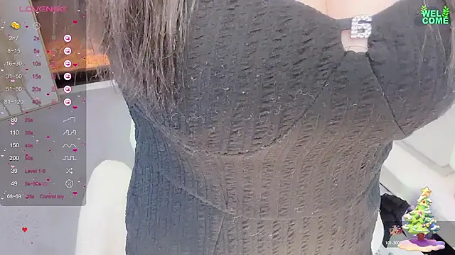 Snapshot of Kiss-18 chatting on 01.19.25 Kiss-18 online show from 01.19.25