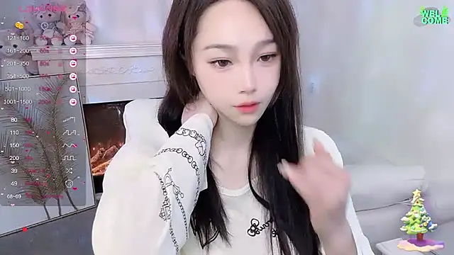 Snapshot of Kiss-18 chatting on 01.20.25 Kiss-18 online show from 01.20.25