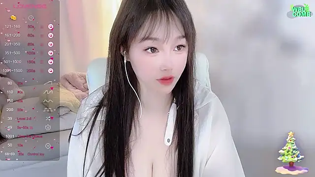 Snapshot of Kiss-18 chatting on 03.17.25 Kiss-18 online show from 03.17.25