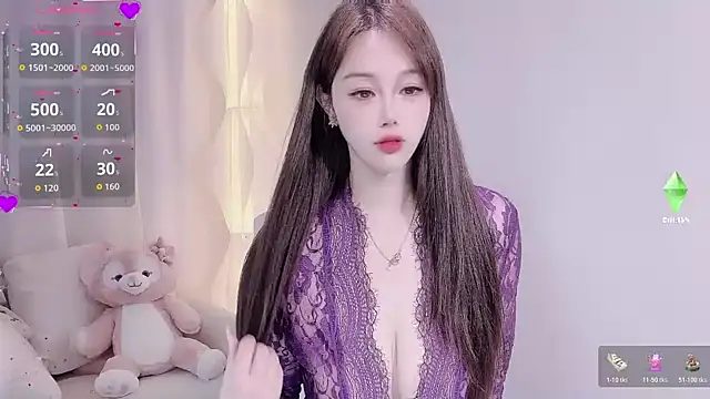 Snapshot of Kiss-18 chatting on 10.21.25 Kiss-18 online show from 10.21.25