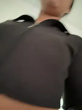 Salome golvert online show from 10.17.25