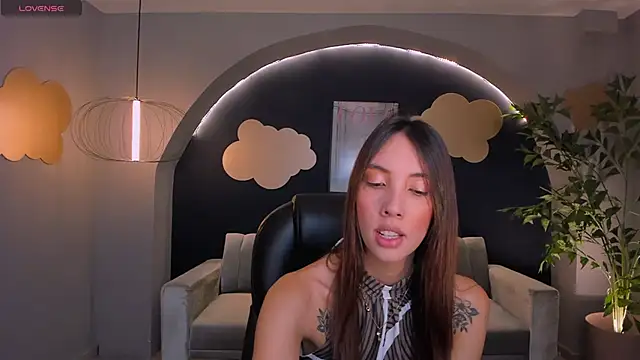 AnaisNin online show from 01.07.25