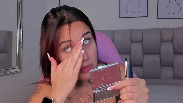 Snapshot of Susan-Sweet-7 chatting on 10.20.25 Susan-Sweet-7 online show from 10.20.25