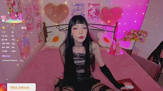Snapshot of Misa_Sakurai chatting on 10.10.25 Misa Sakurai online show from 10.10.25