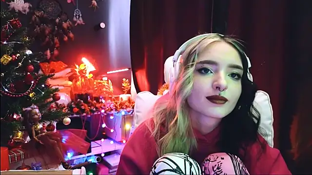 Avi Nile online show from 12.25.24