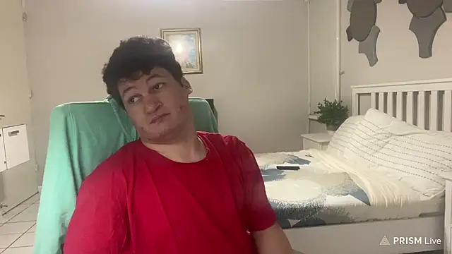 Snapshot of Lorenzo_hernandez chatting on 02.14.25 Lorenzo hernandez online show from 02.14.25