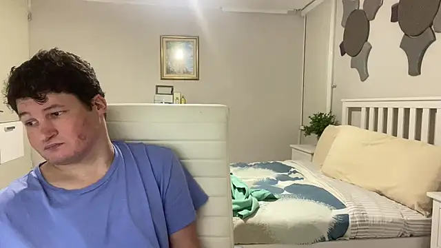 Snapshot of Lorenzo_hernandez chatting on 02.19.25 Lorenzo hernandez online show from 02.19.25