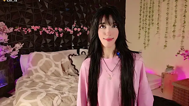 Snapshot of Finibondi chatting on 10.08.25 Finibondi online show from 10.08.25