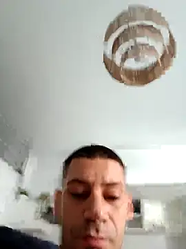 Snapshot of litleboy92 chatting on 10.22.25 litleboy92 online show from 10.22.25