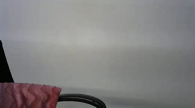 Snapshot of lola-__ chatting on 02.11.25 lola- online show from 02.11.25