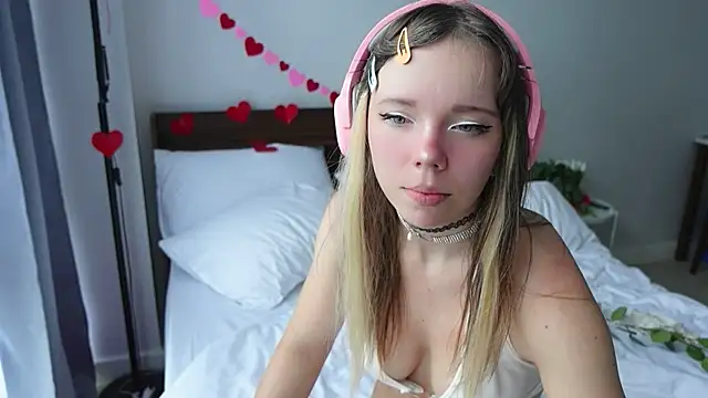 Ayra Lust online show from 02.14.25