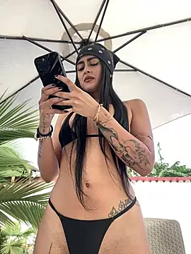 Alexandra duque online show from 01.04.25