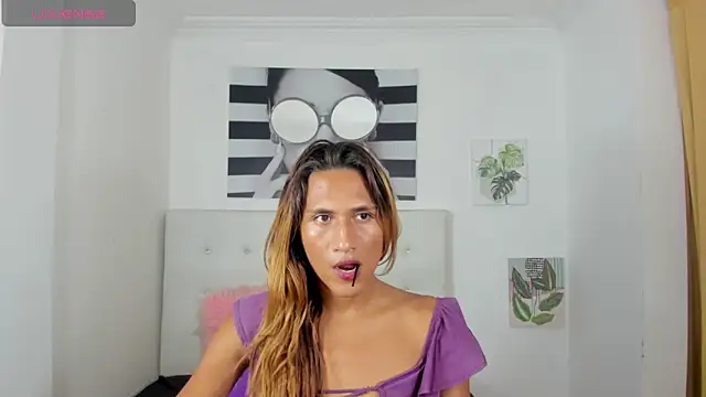 Brisahott online show from 10.24.25