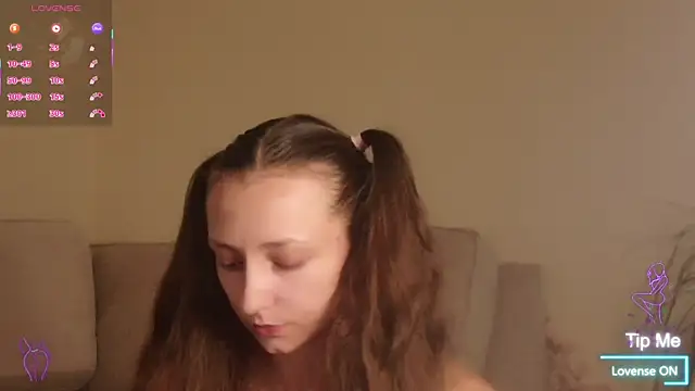 Snapshot of Milky_flexy_cat chatting on 11.09.25 Milky flexy cat online show from 11.09.25