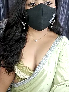 Snapshot of Tanvi-patil chatting on 06.07.26 Tanvi-patil online show from 06.07.26