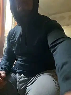 Snapshot of FumesClouds chatting on 01.17.25 FumesClouds online show from 01.17.25