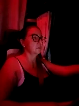 cuplubijoanna online show from 10.18.25