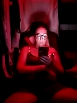 Snapshot of cuplubijoanna chatting on 12.21.25 cuplubijoanna online show from 12.21.25