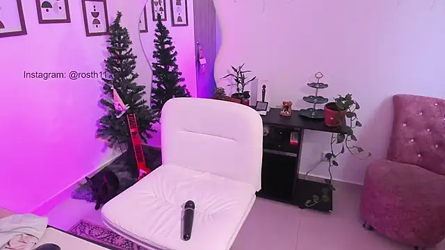 rossth1 online show from 12.14.24