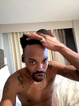 1BeautyN1Beast online show from 11.03.25