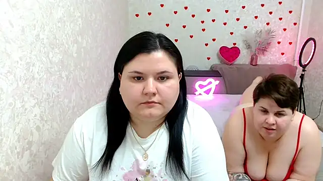 BeckyAndHellen online show from 03.03.25