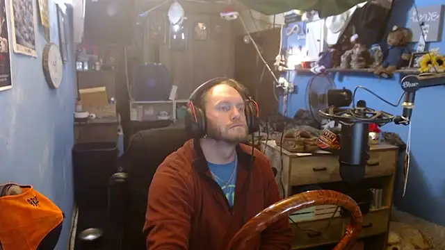 Snapshot of long_thinmint86 chatting on 02.25.25 long thinmint86 online show from 02.25.25