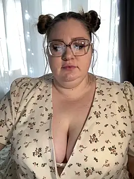 Chloe WS online show from 01.06.25