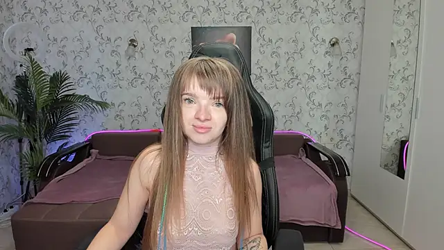 Eva Rosec online show from 12.17.24