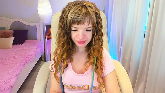 Eva Rosec online show from 02.07.25