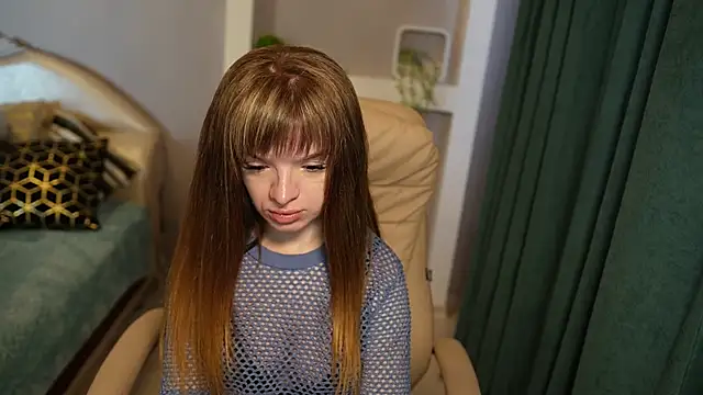 Eva Rosec online show from 03.07.25