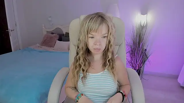 Eva Rosec online show from 09.09.25