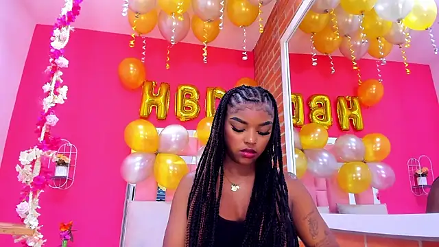 Snapshot of malu_horny_69 chatting on 12.06.24 malu horny 69 online show from 12.06.24