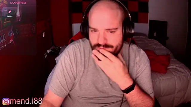 menditeta1 online show from 03.20.25