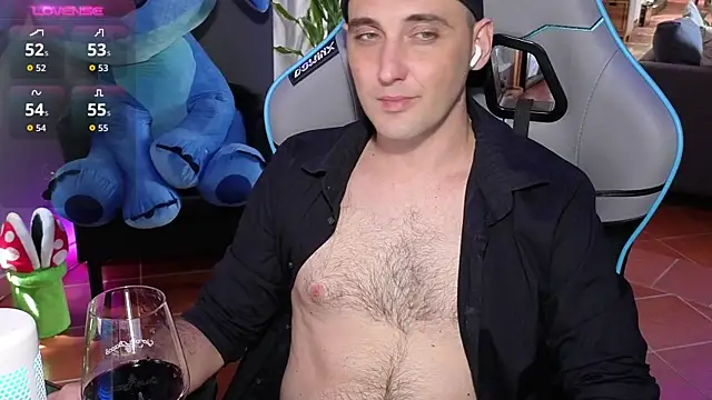 Snapshot of Gil_gamesh90 chatting on 07.26.26 Gil gamesh90 online show from 07.26.26