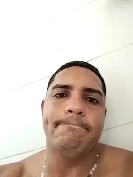 Snapshot of elvergon17@xh chatting on 09.10.25 elvergon17xh online show from 09.10.25