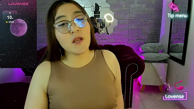 Snapshot of conniejames_m chatting on 02.03.26 conniejames m online show from 02.03.26