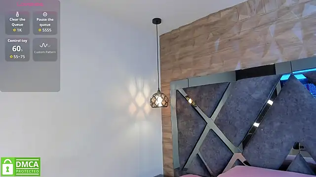 Venus velez  online show from 11.15.25