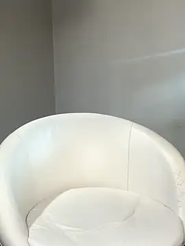 Snapshot of Artur_Anna chatting on 10.04.25 Artur Anna online show from 10.04.25