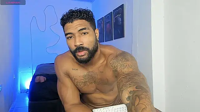 Snapshot of Xander_Str0ng chatting on 10.17.25 Xander Str0ng online show from 10.17.25