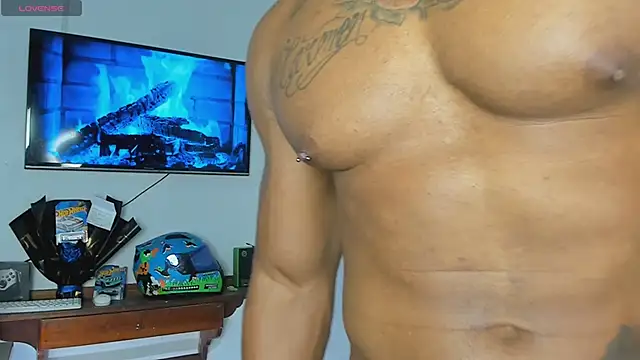 Snapshot of Xander_Str0ng chatting on 11.09.25 Xander Str0ng online show from 11.09.25