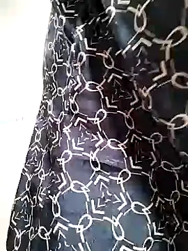 Snapshot of Mie610 chatting on 12.16.24 Mie610 online show from 12.16.24