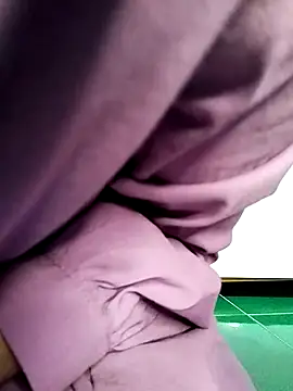 Snapshot of Mie610 chatting on 11.01.25 Mie610 online show from 11.01.25